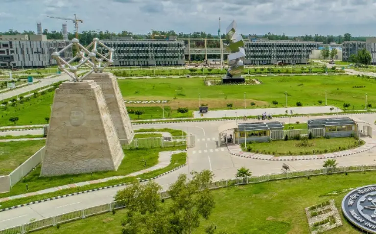 Indian Institute of Technology Ropar